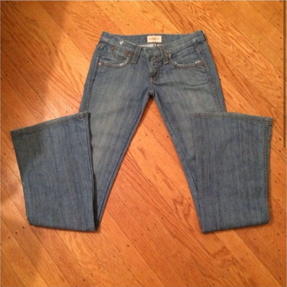Women’s Blue Flared Jeans - Classic Mid Wash - Picture 2 of 3